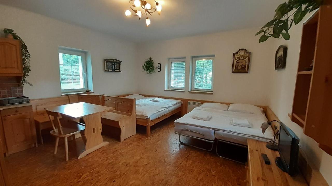 Resort Chribska Apartmany Adri المظهر الخارجي الصورة