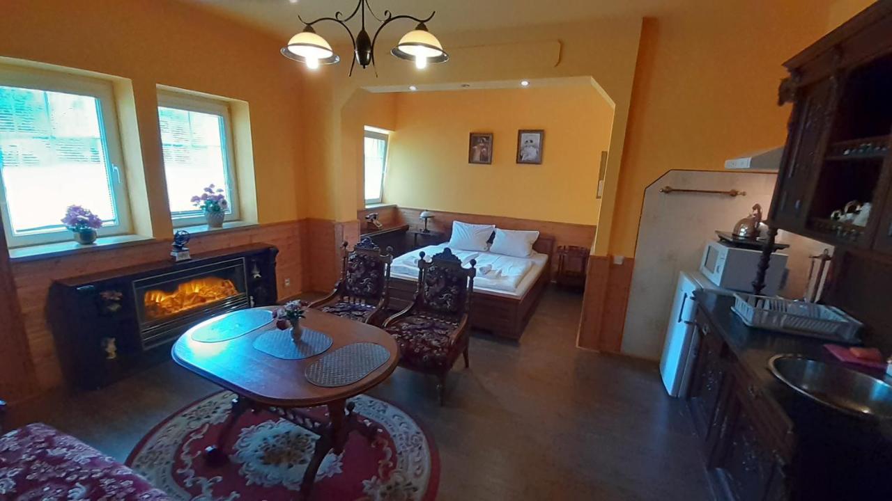 Resort Chribska Apartmany Adri المظهر الخارجي الصورة