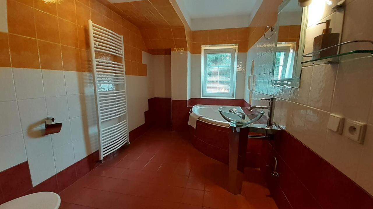 Resort Chribska Apartmany Adri المظهر الخارجي الصورة